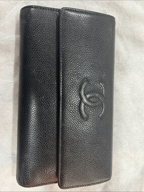 CHANEL Black Caviar Leather Flap Wallet with Embossed CC
